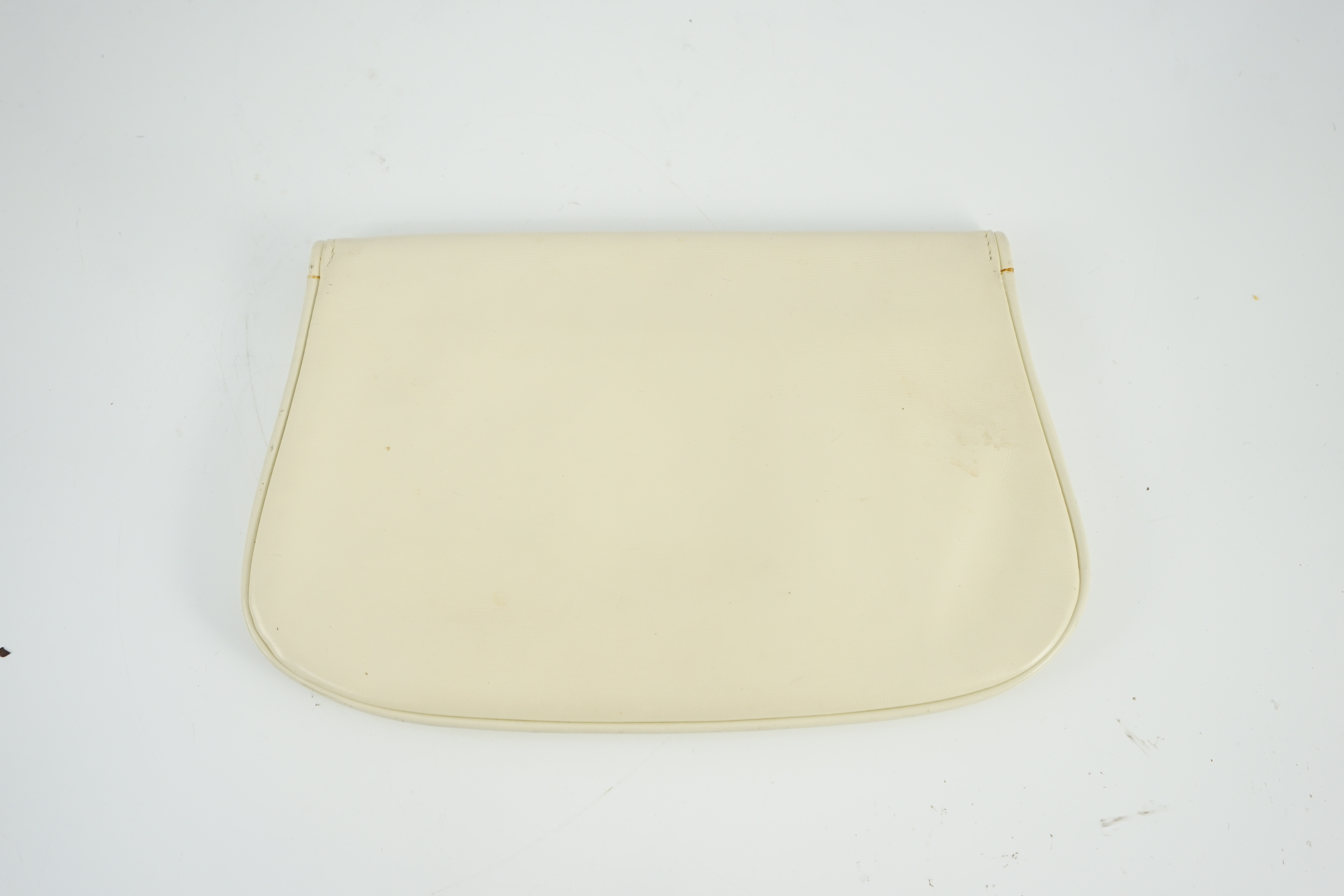 A vintage Gucci Blondie Unicorn ivory cream leather clutch bag, width 28cm, depth 4cm, height 16cm